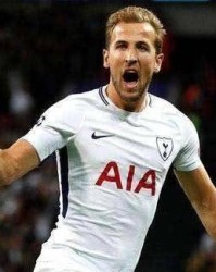  尼斯任意球大师当选月度最佳  