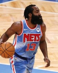  欧文回归首秀砍准三双数据  